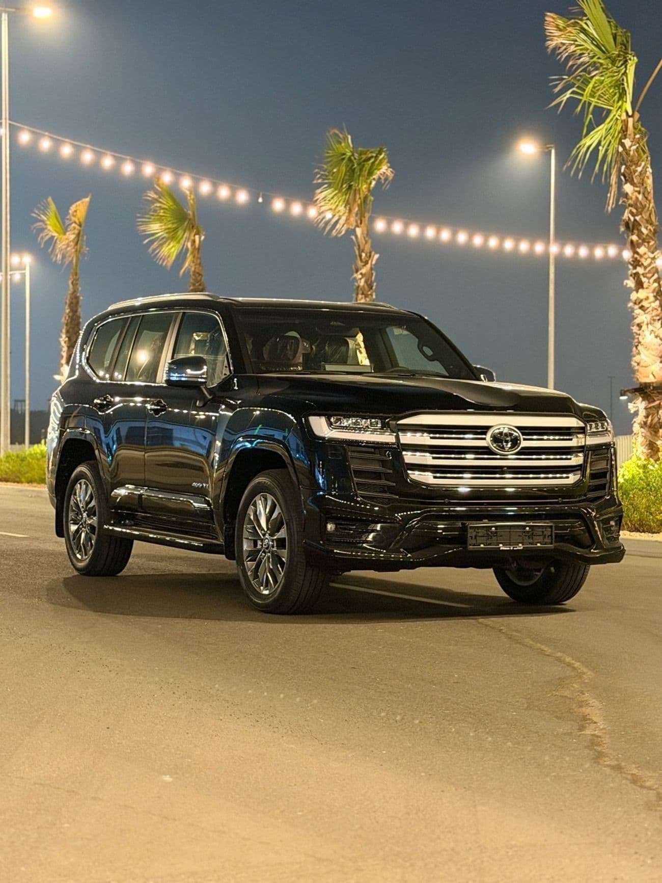 2026 Toyota Land Cruiser VXR thumbnail 6