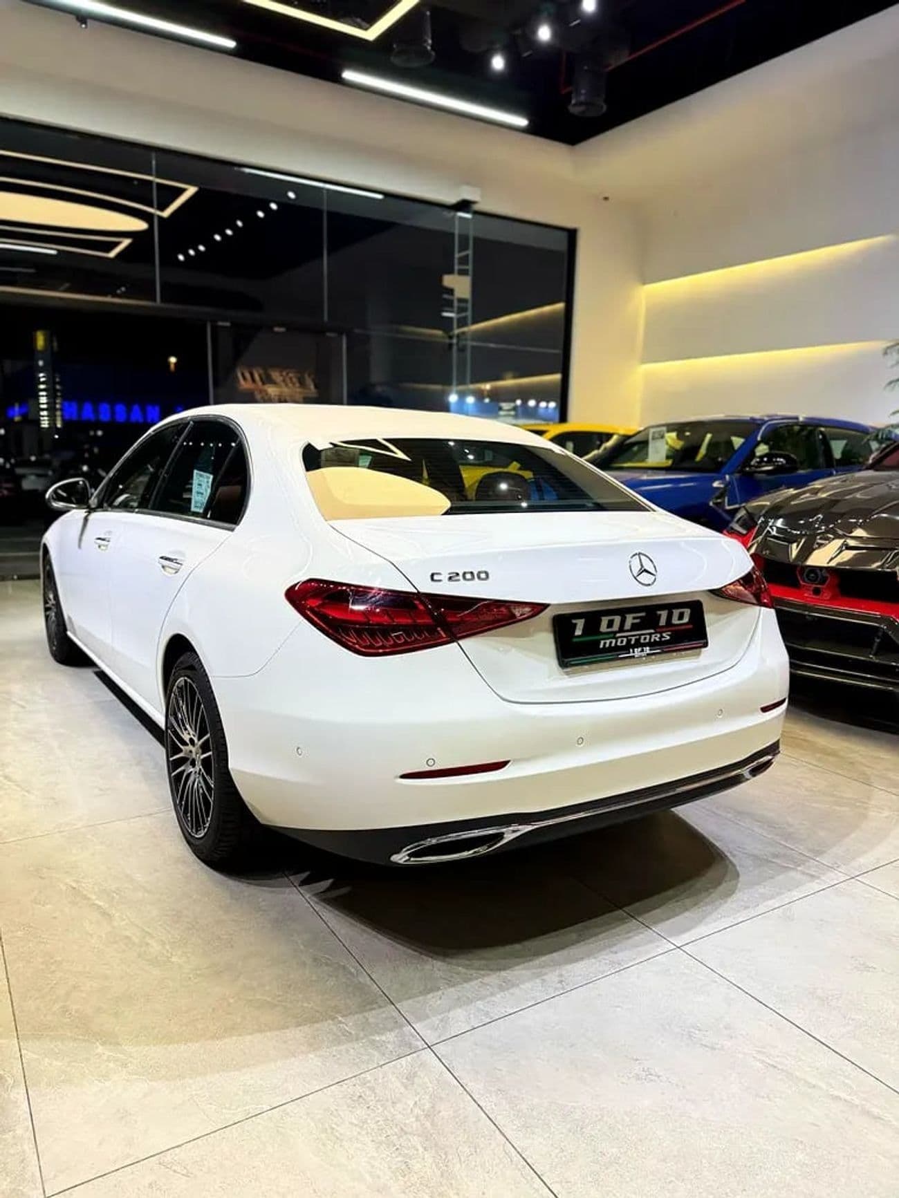 2025 Mercedes Benz C200 thumbnail 6