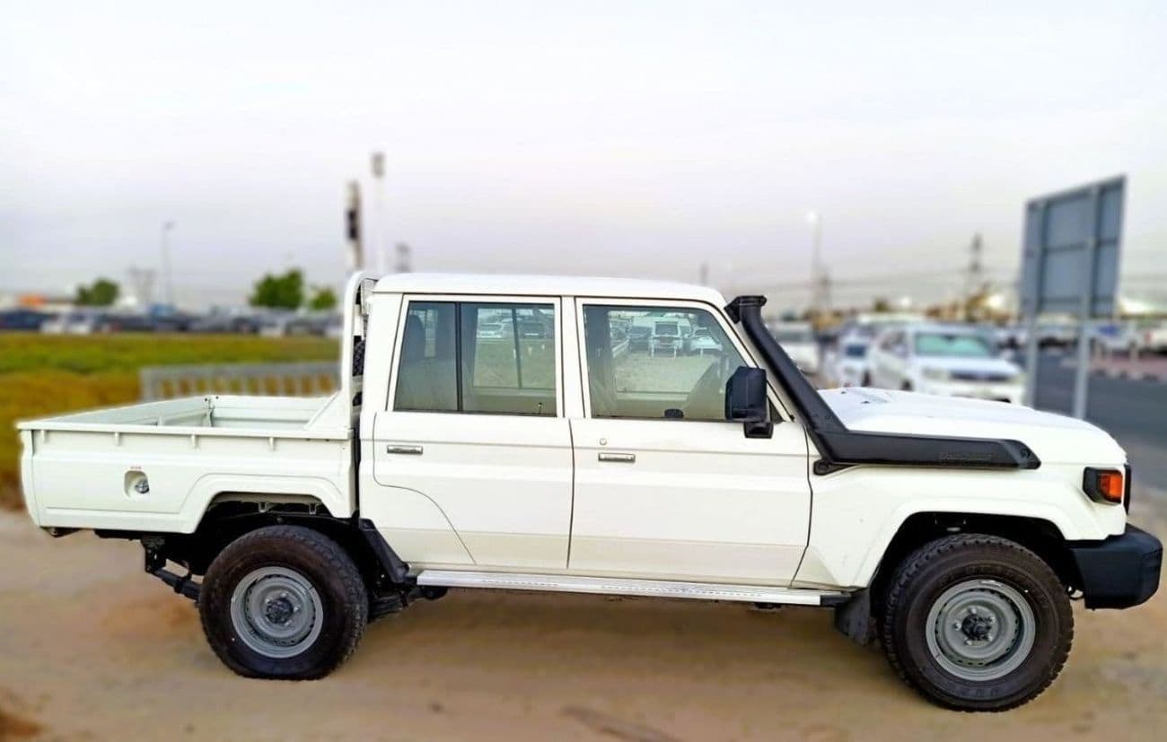 2026 Toyota Land Cruiser Pick Up 4.2l Double Cabine thumbnail 4