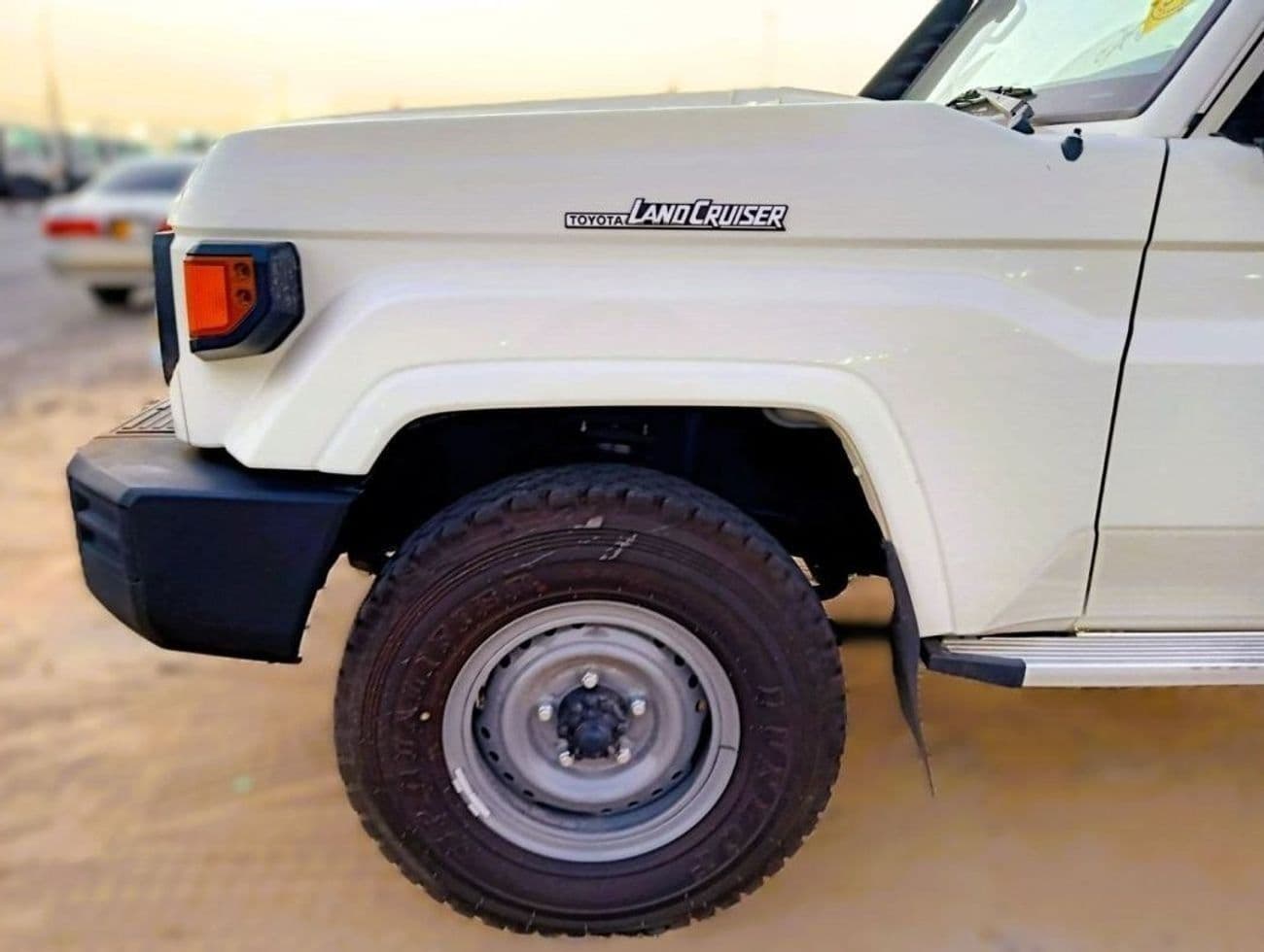 2026 Toyota Land Cruiser Pick Up 4.2l Double Cabine thumbnail 6