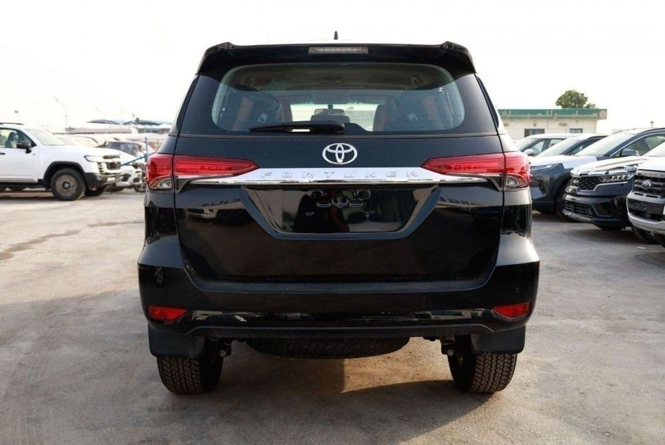 2025 Toyota Fortuner EXR thumbnail 4