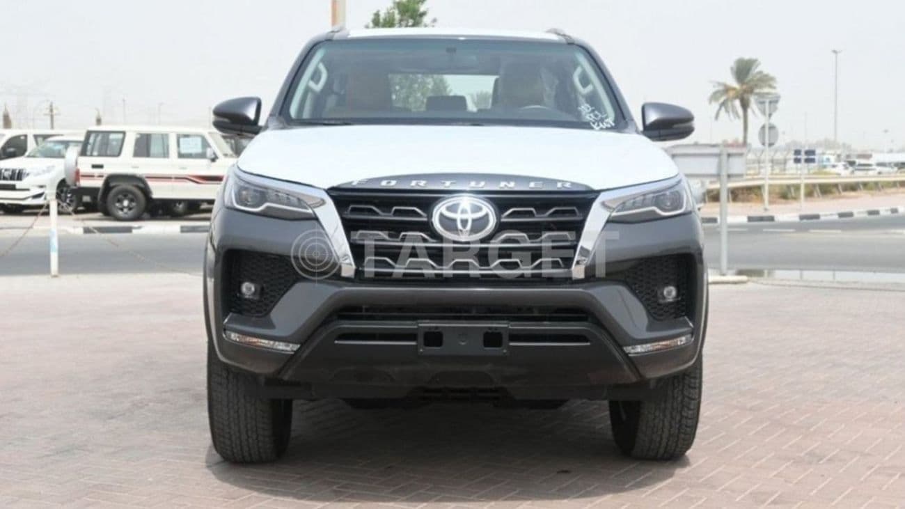 2025 Toyota Fortuner EXR thumbnail 2