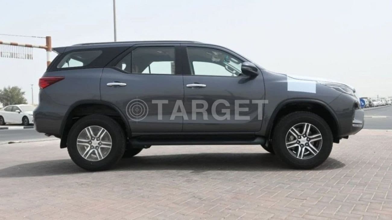 2025 Toyota Fortuner EXR thumbnail 5