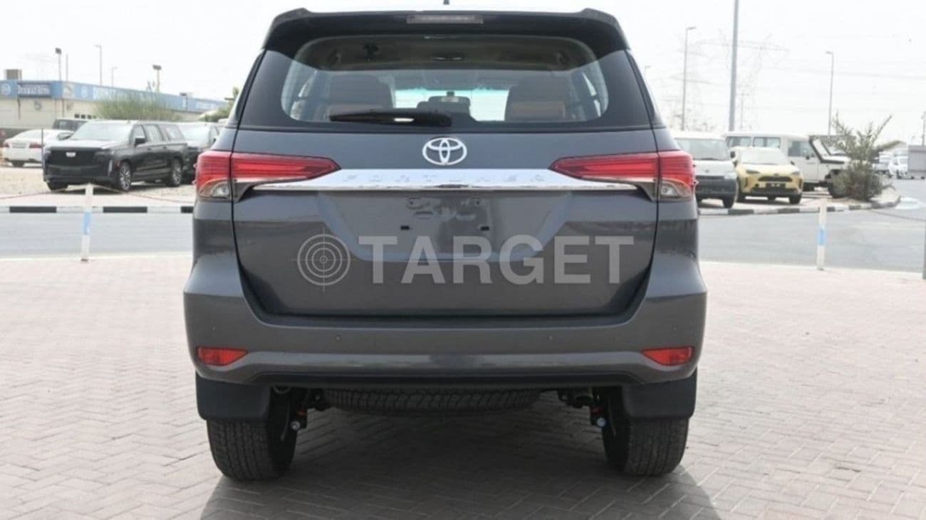 2025 Toyota Fortuner EXR thumbnail 4