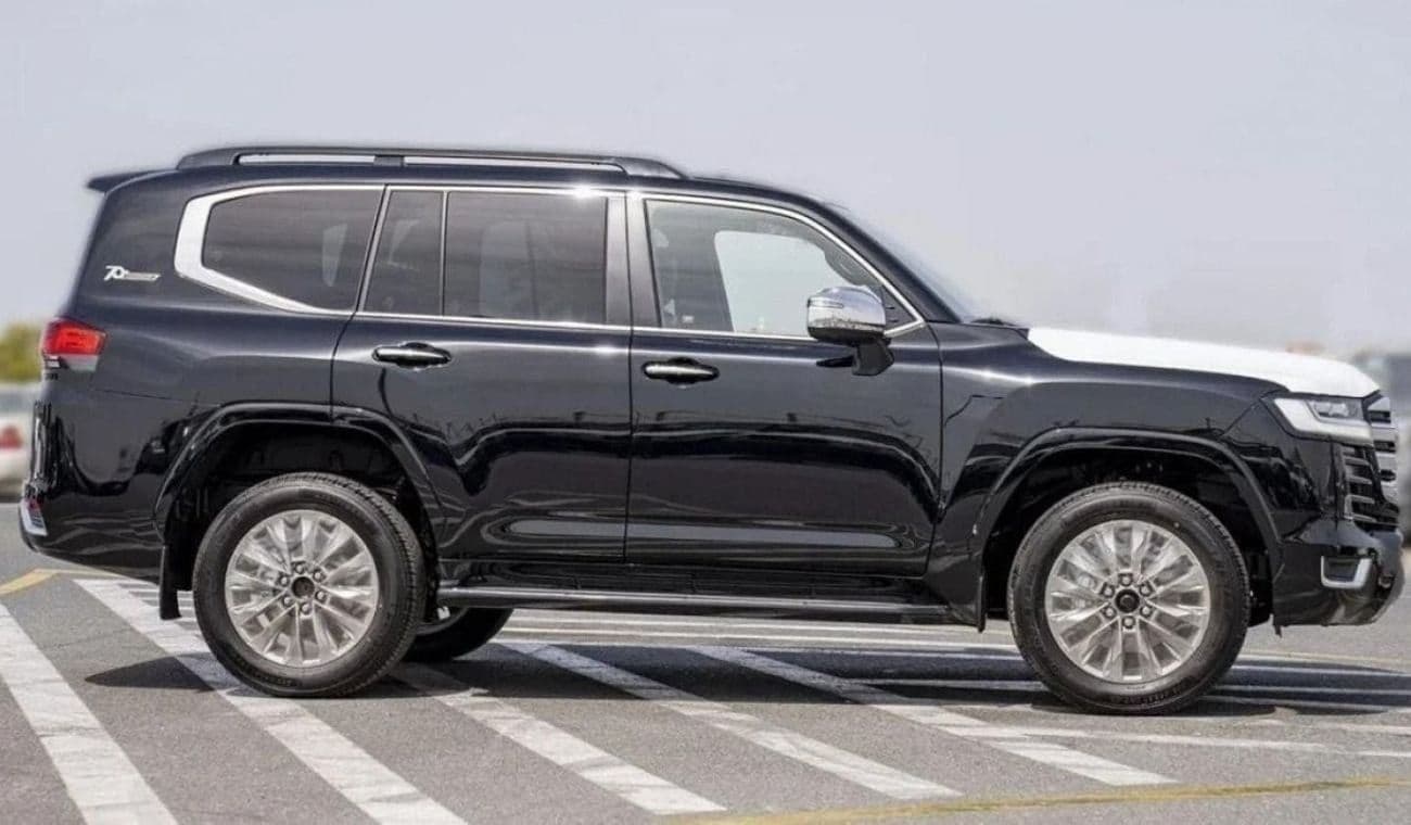 2026 Toyota Land Cruiser VXR thumbnail 3