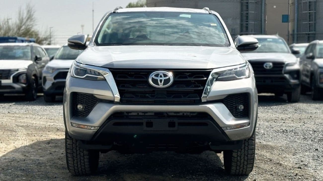 2026 Toyota Fortuner EXR thumbnail 4