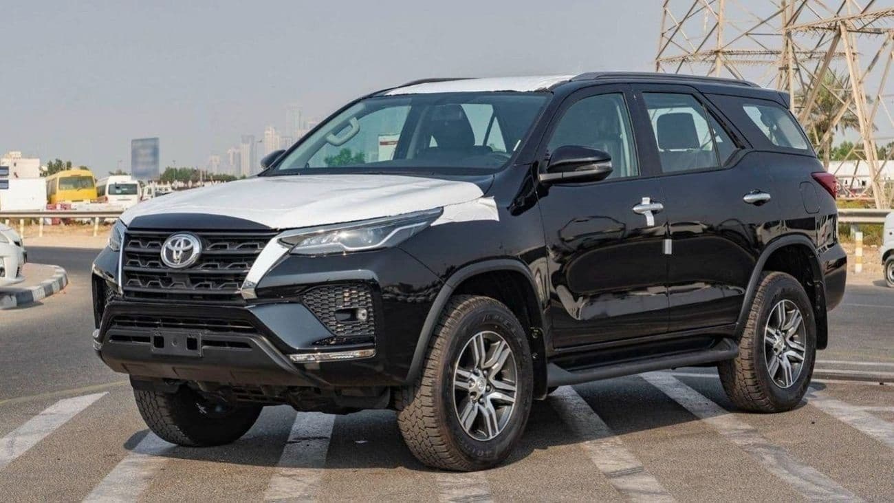 2026 Toyota Fortuner EXR thumbnail 2