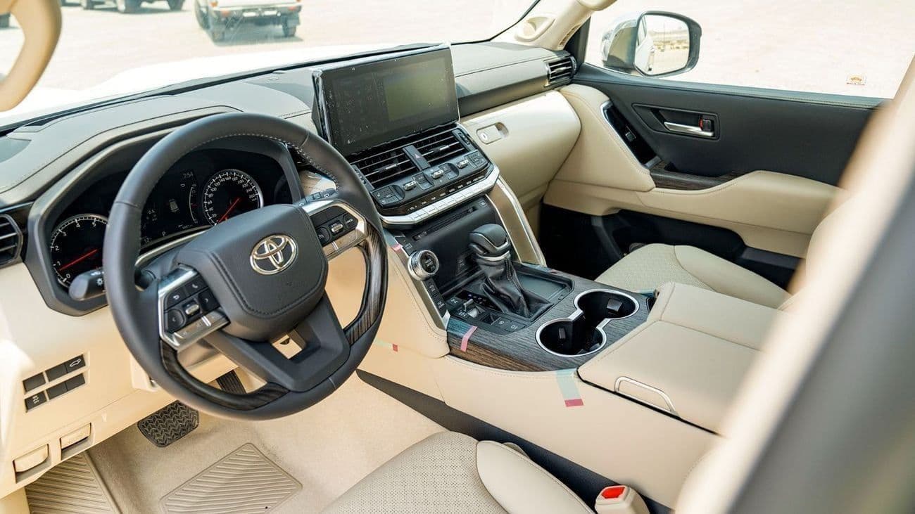 2025 Toyota Land Cruiser VXR thumbnail 7