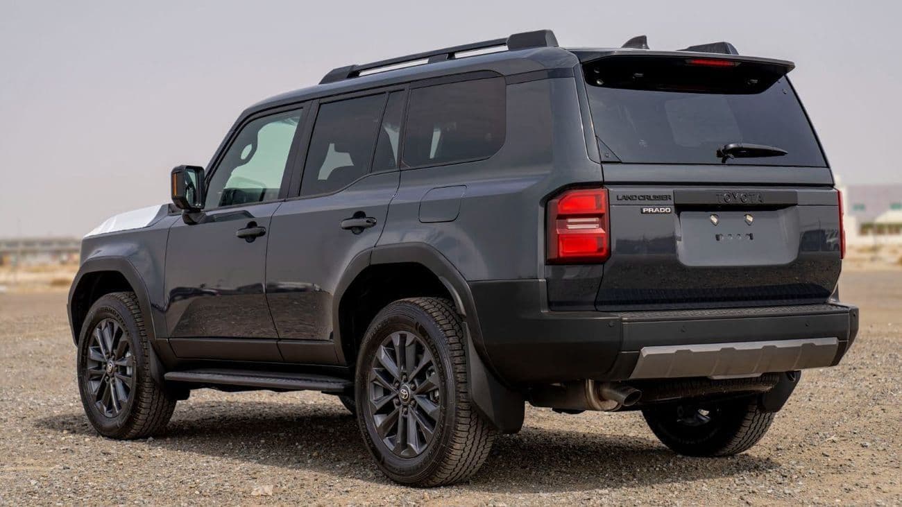 2025 Toyota Prado VXR thumbnail 7