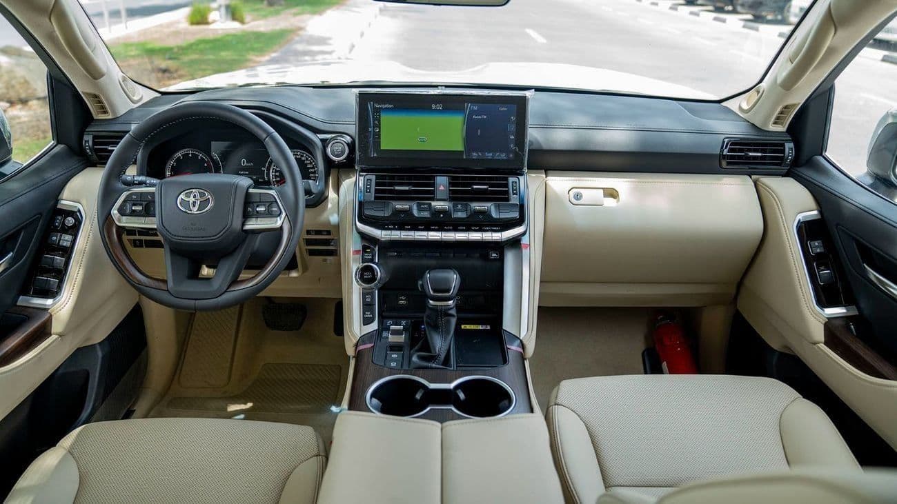 2025 Toyota Land Cruiser VX thumbnail 7