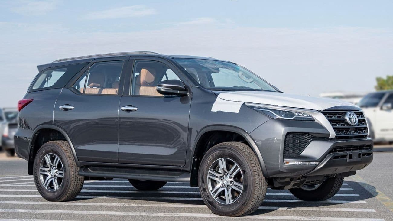 2026 Toyota Fortuner EXR thumbnail 3