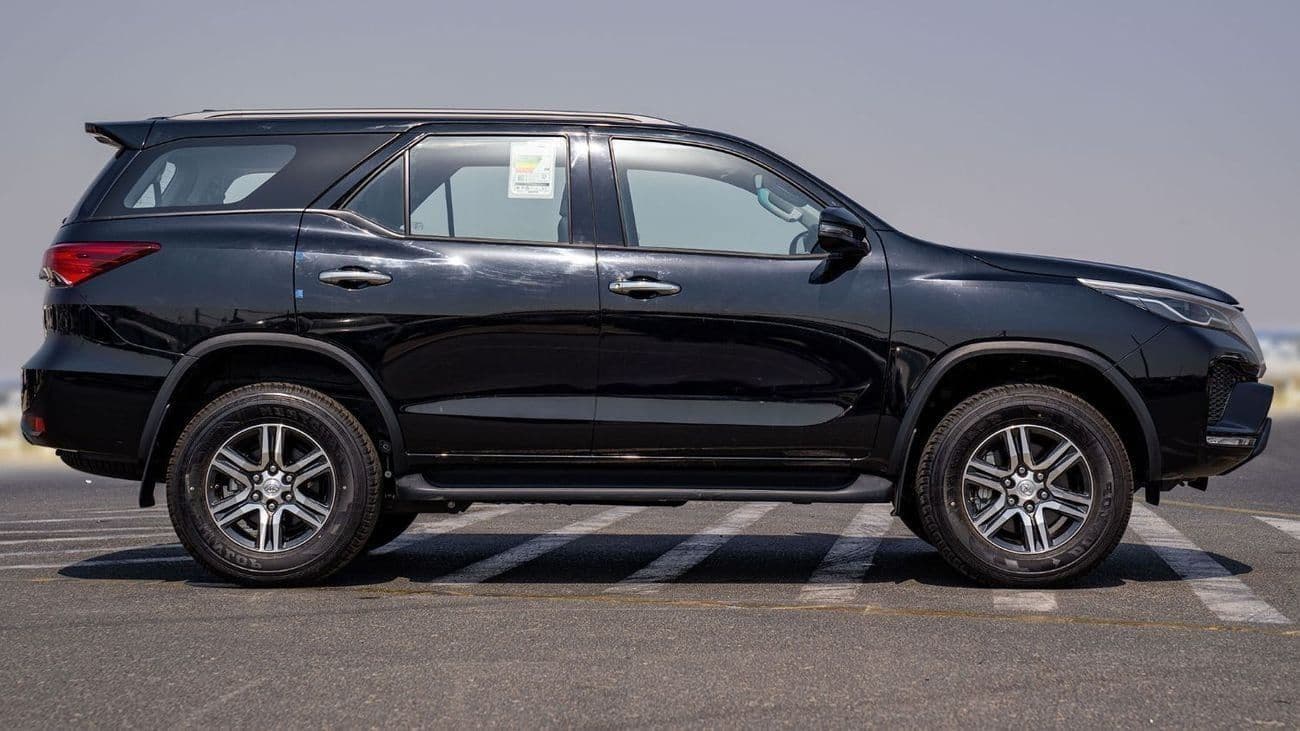 2025 Toyota Fortuner EXR thumbnail 3