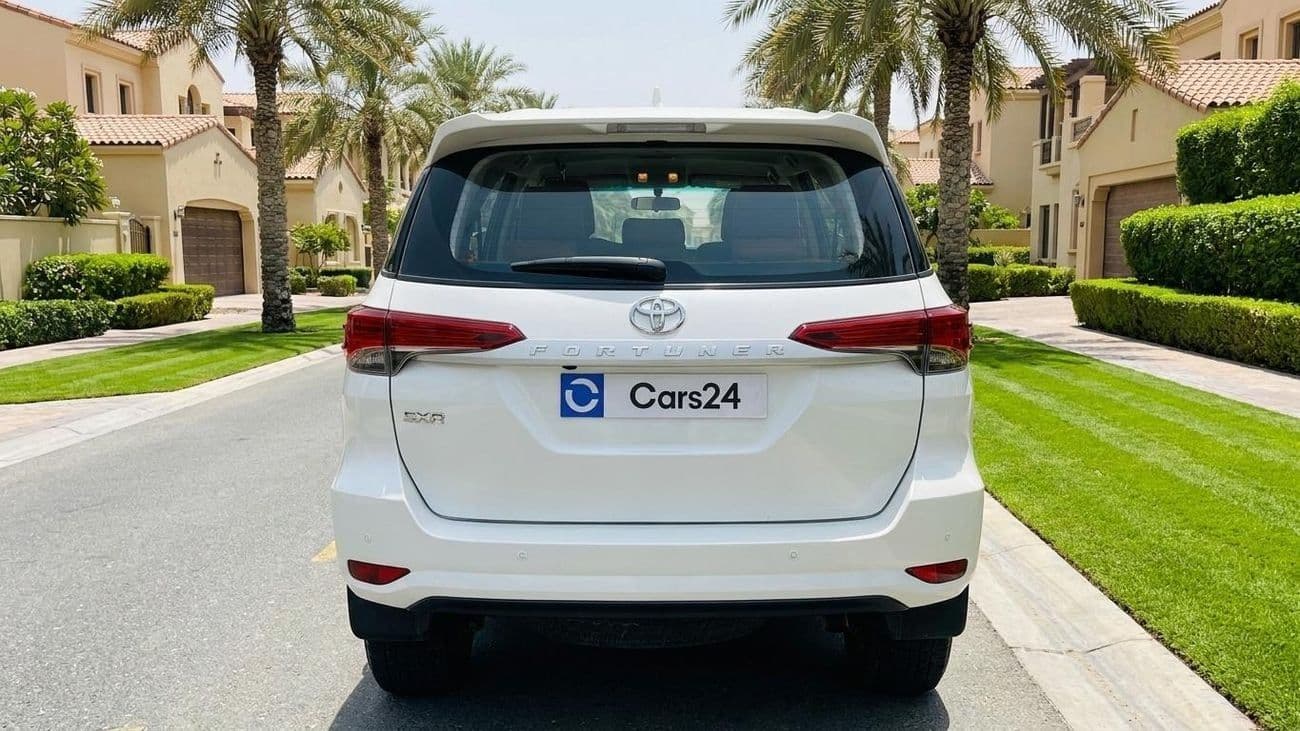 2024 Toyota Fortuner EXR thumbnail 4