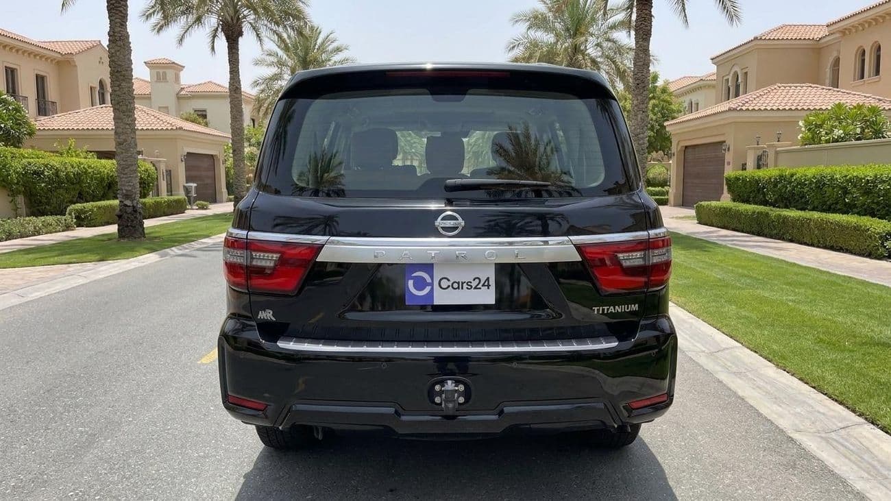2024 Nissan Patrol SE TITANIUM thumbnail 4