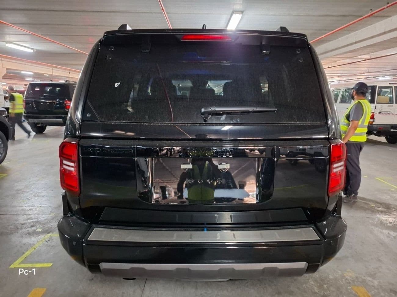 2026 Toyota Prado VXR thumbnail 2