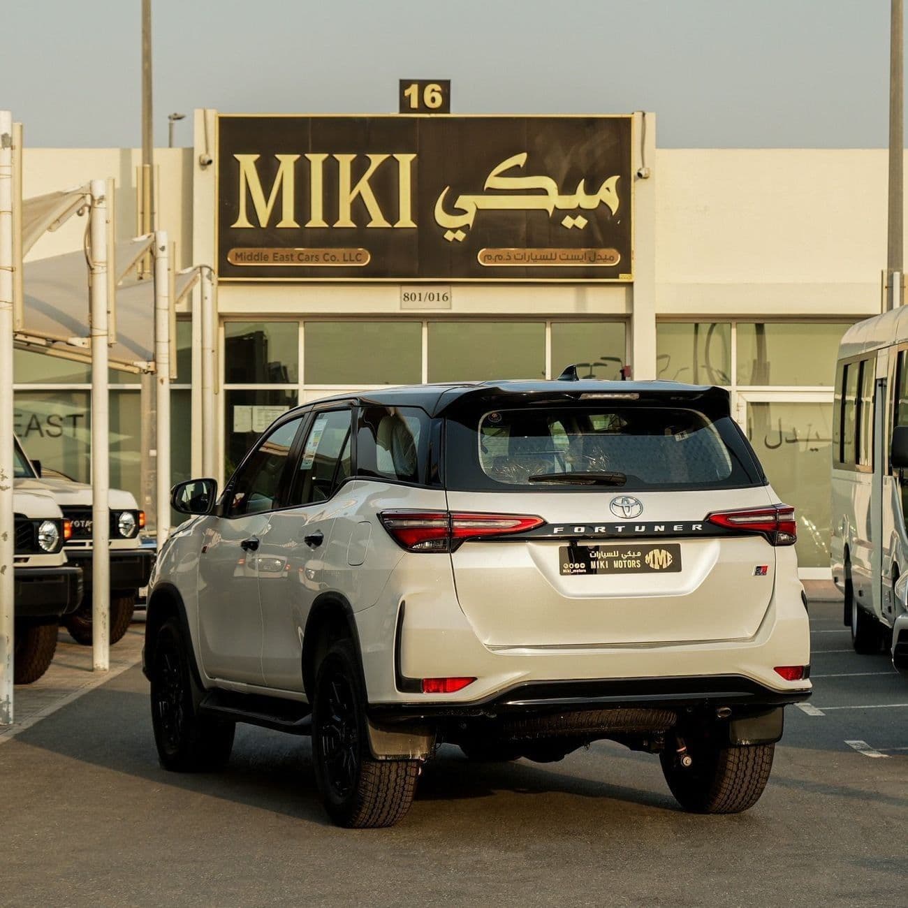2026 Toyota Fortuner VXR thumbnail 3
