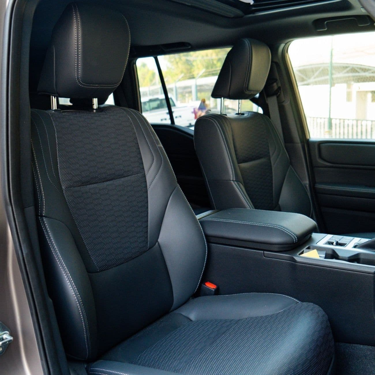 2026 Toyota Prado VXR thumbnail 7