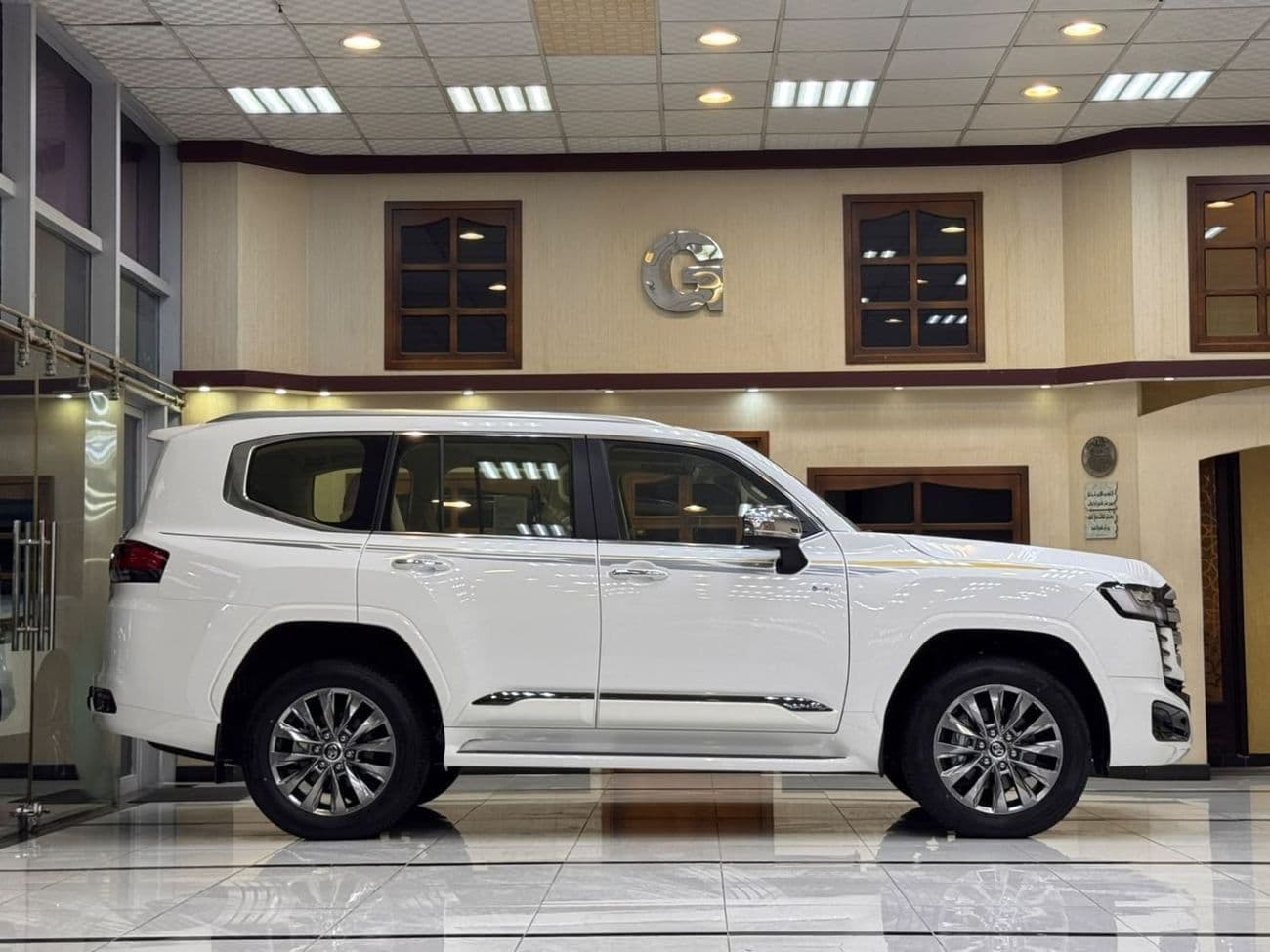 2026 Toyota Land Cruiser VXR thumbnail 4