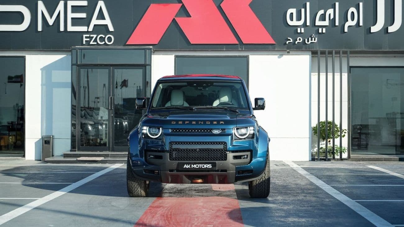 2026 Land Rover Defender thumbnail 2