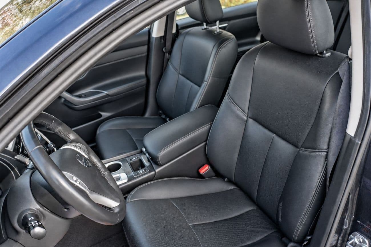 2018 Nissan Altima SV thumbnail 8