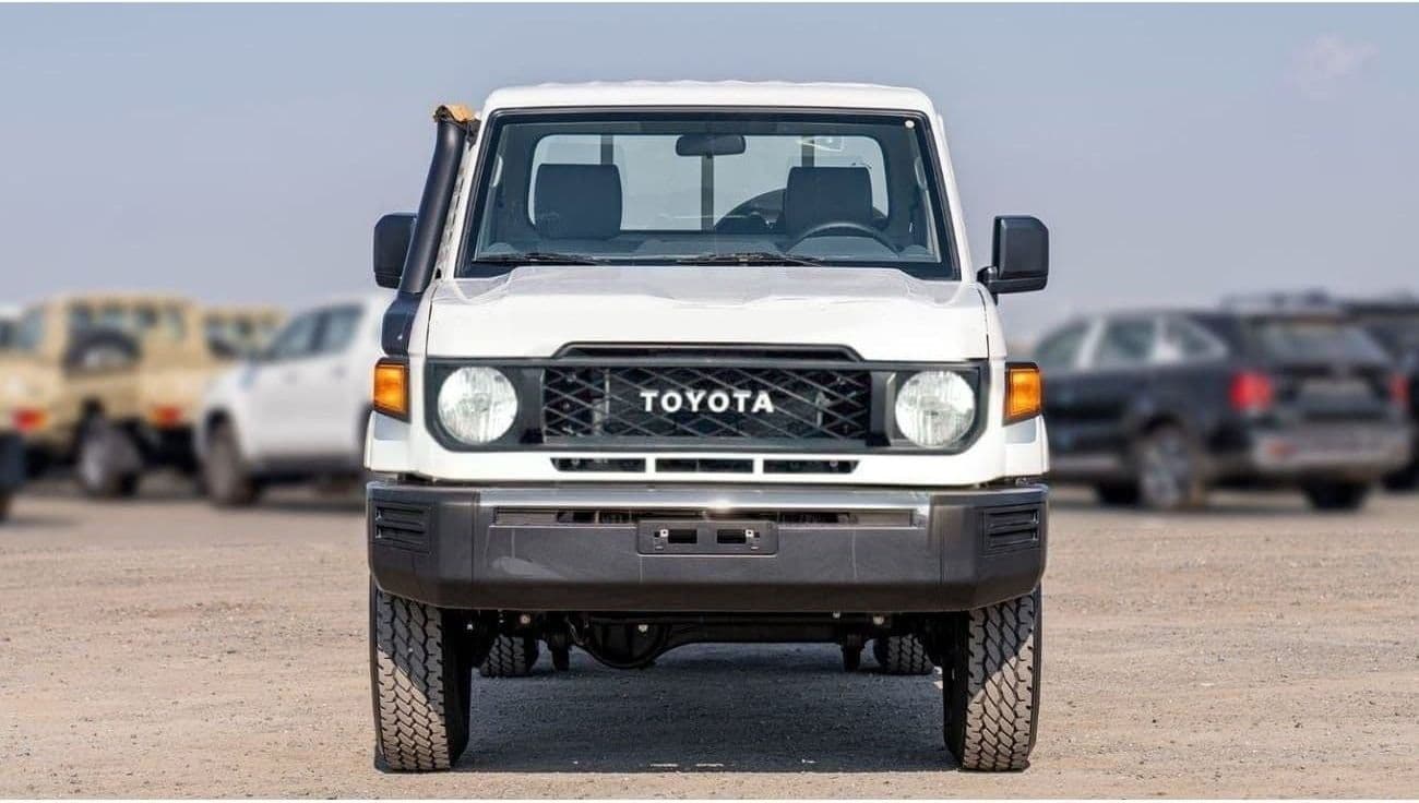 2026 Toyota Land Cruiser Pick Up thumbnail 2
