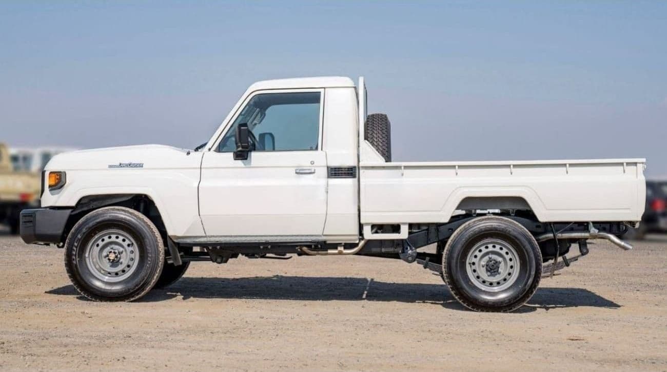2026 Toyota Land Cruiser Pick Up thumbnail 8