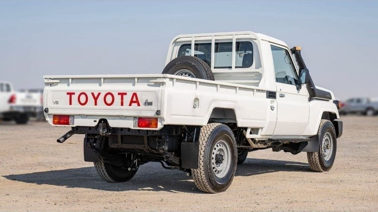 2026 Toyota Land Cruiser Pick Up thumbnail 7