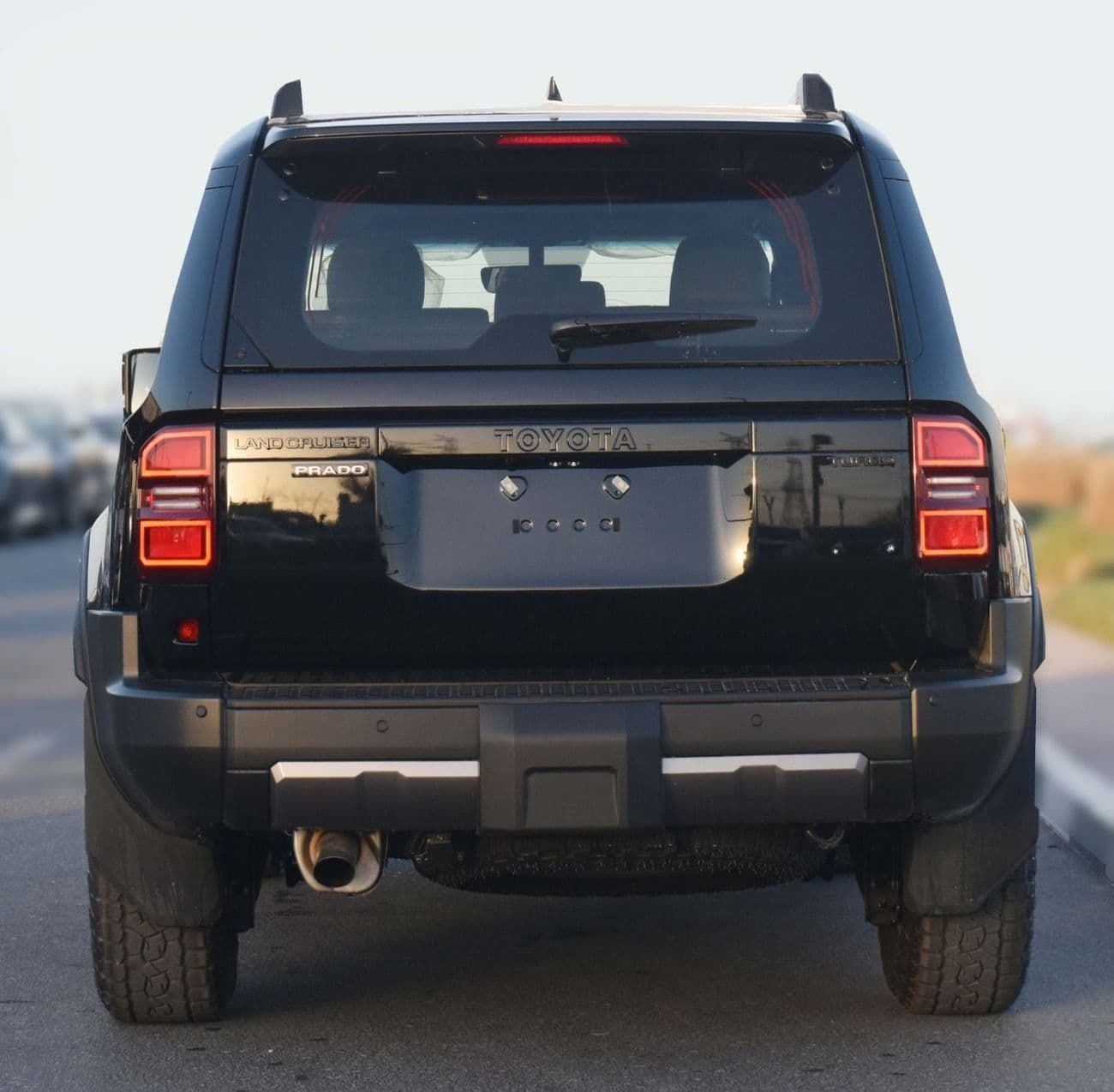 2026 Toyota Prado VXR thumbnail 5
