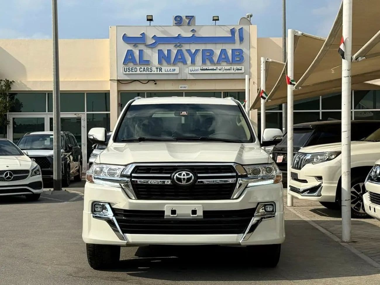 2008 Toyota Land Cruiser GXR thumbnail 3