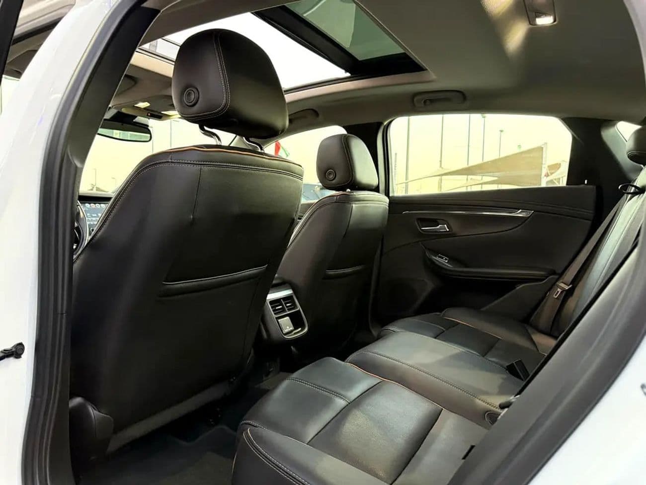 2019 Chevrolet Impala LTZ thumbnail 8
