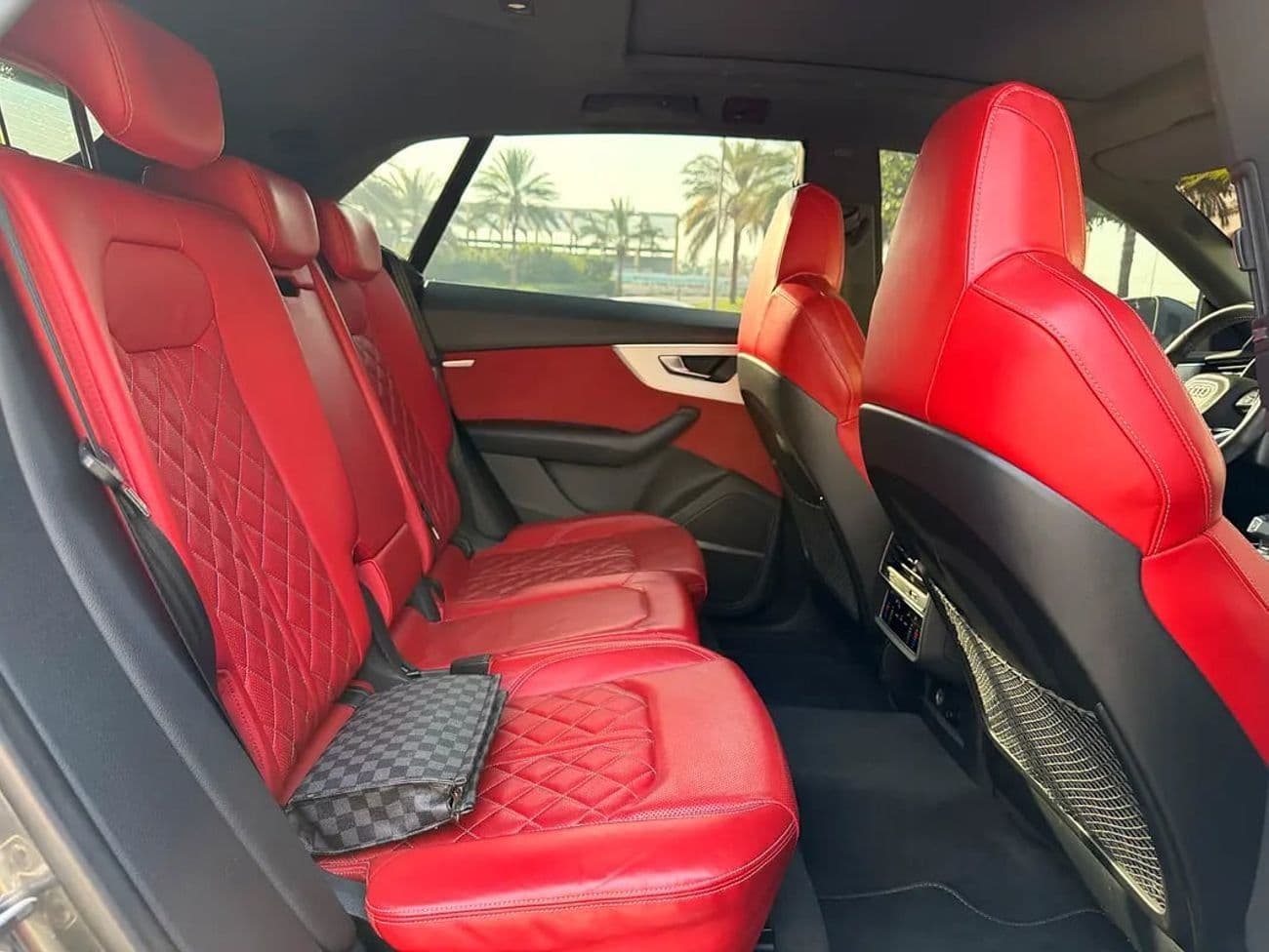 2021 Audi Q8 55 TFSI thumbnail 6