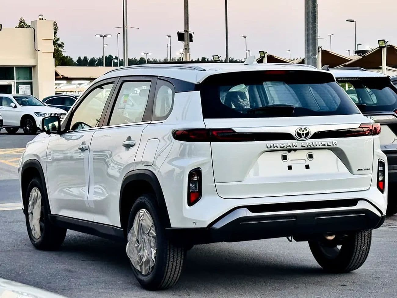 2026 Toyota Urban Cruiser GLX thumbnail 5