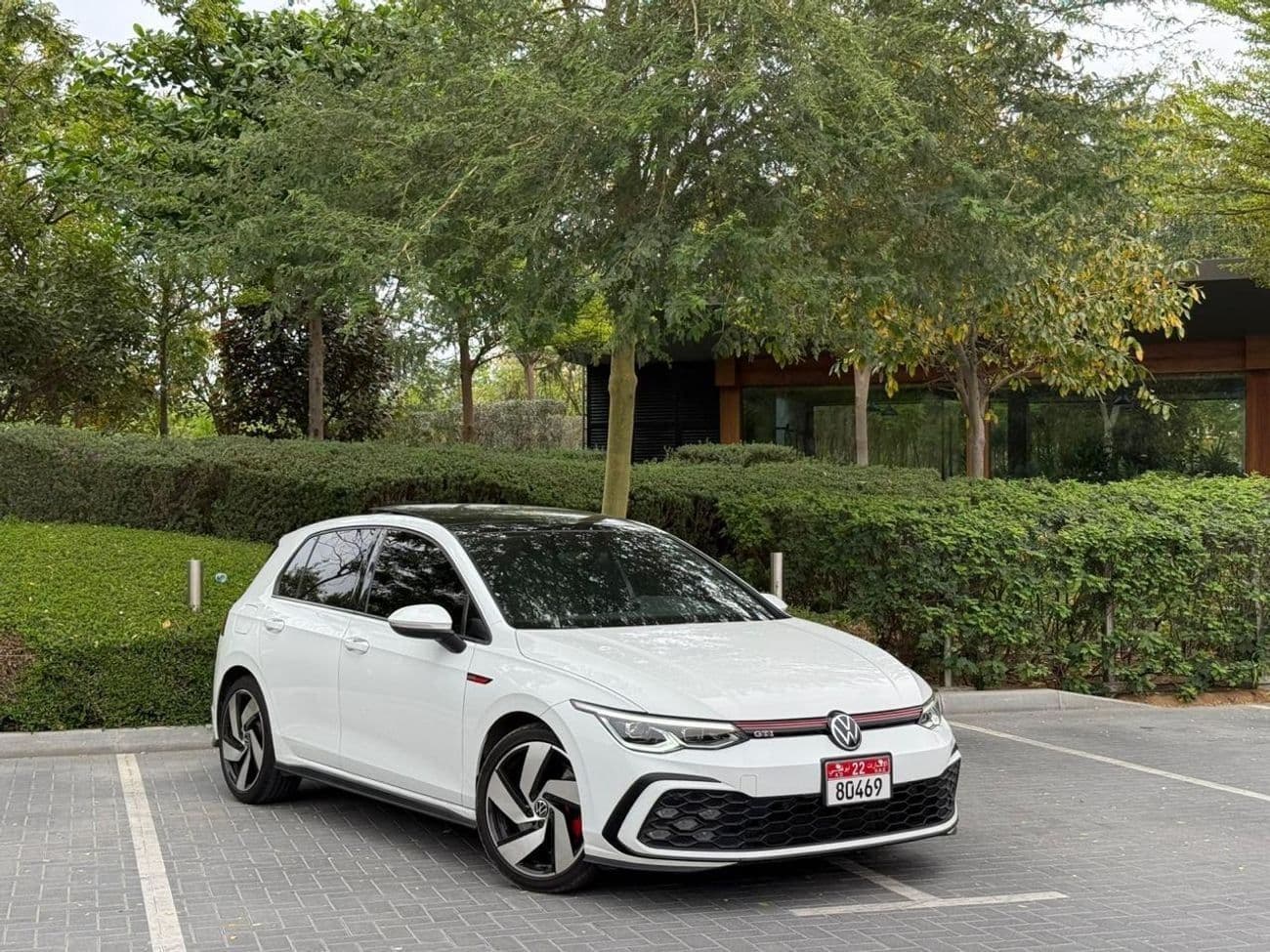 2021 Volkswagen Golf GTI thumbnail 5