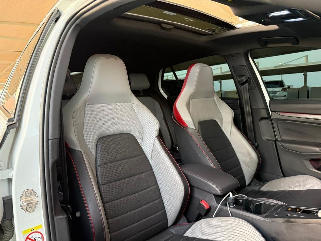 2021 Volkswagen Golf GTI thumbnail 7