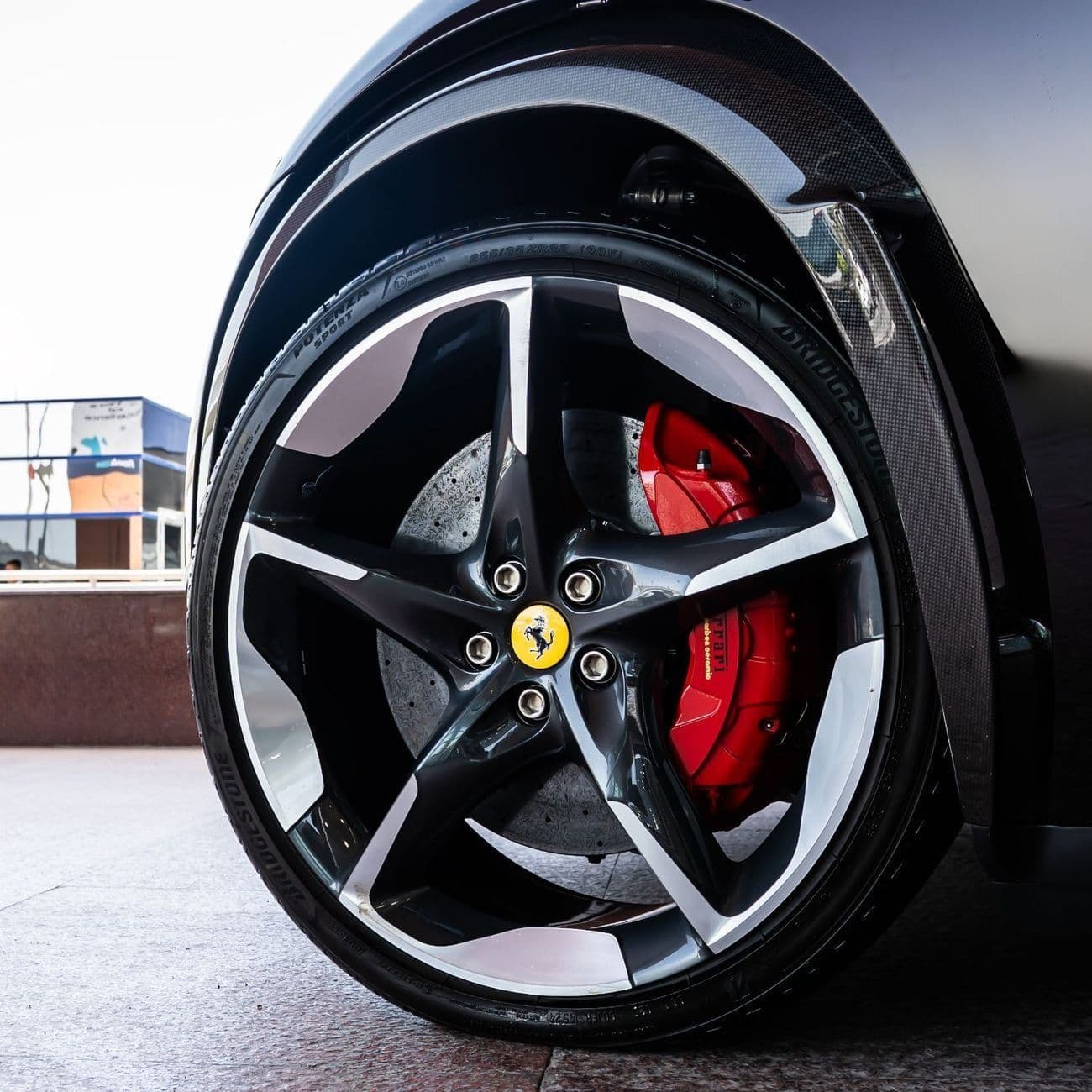 2026 Ferrari Purosangue STANDARD thumbnail 6