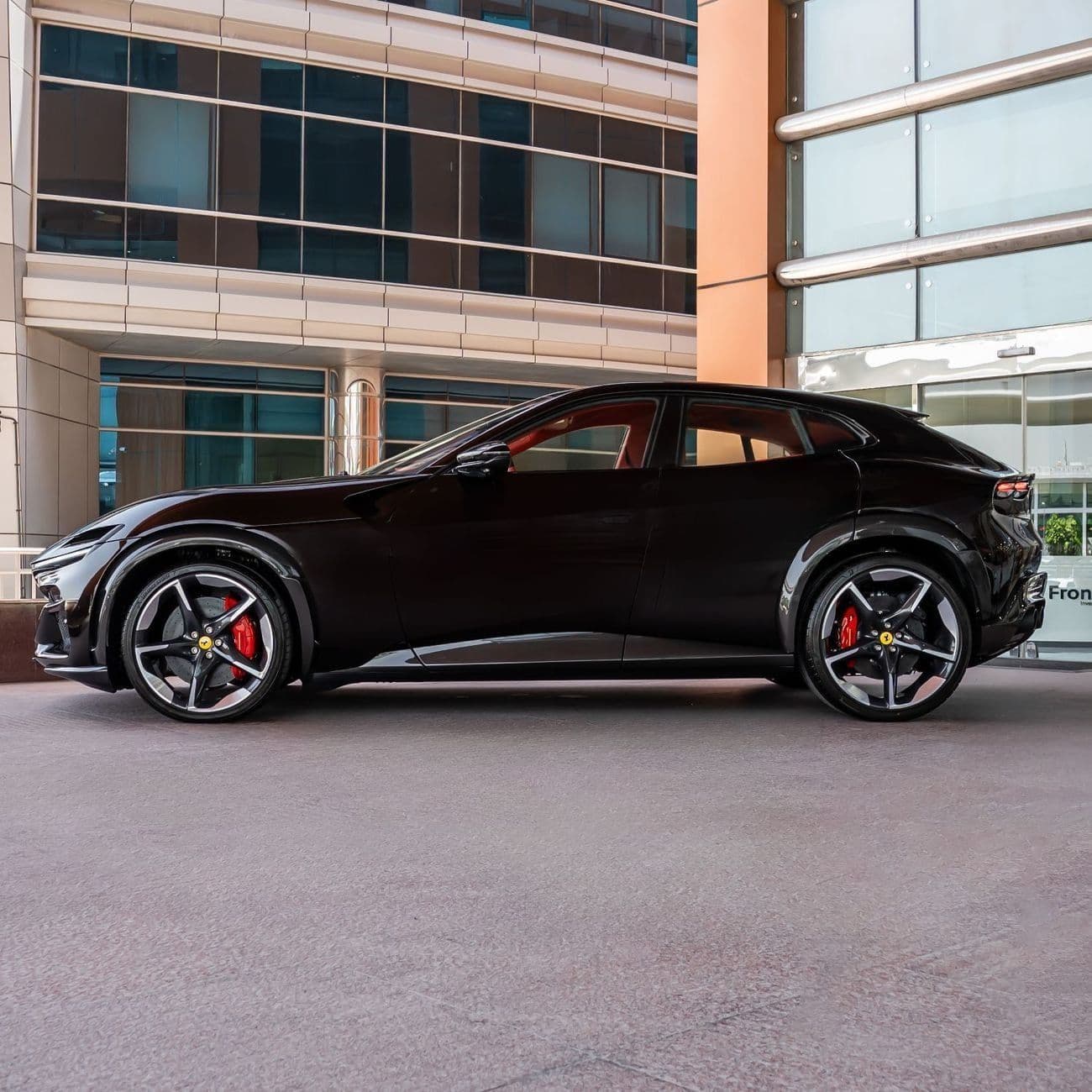 2026 Ferrari Purosangue STANDARD thumbnail 4