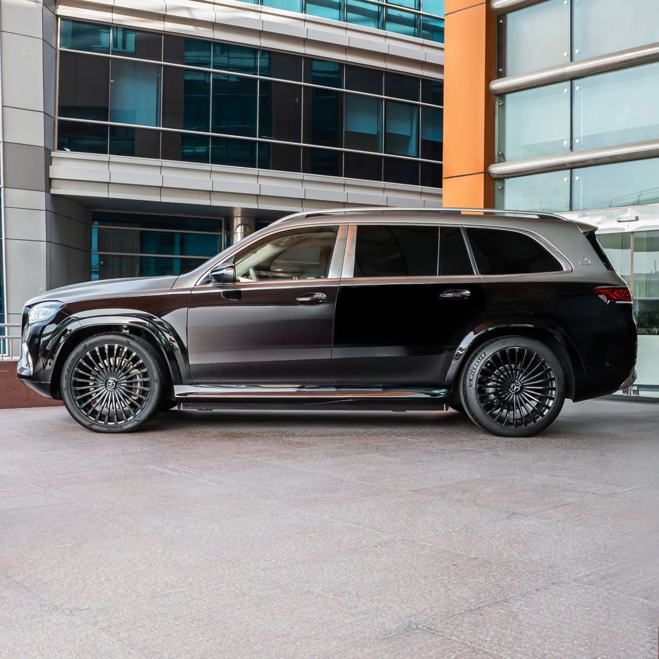 2021 Mercedes Maybach GLS600 Maybach thumbnail 6