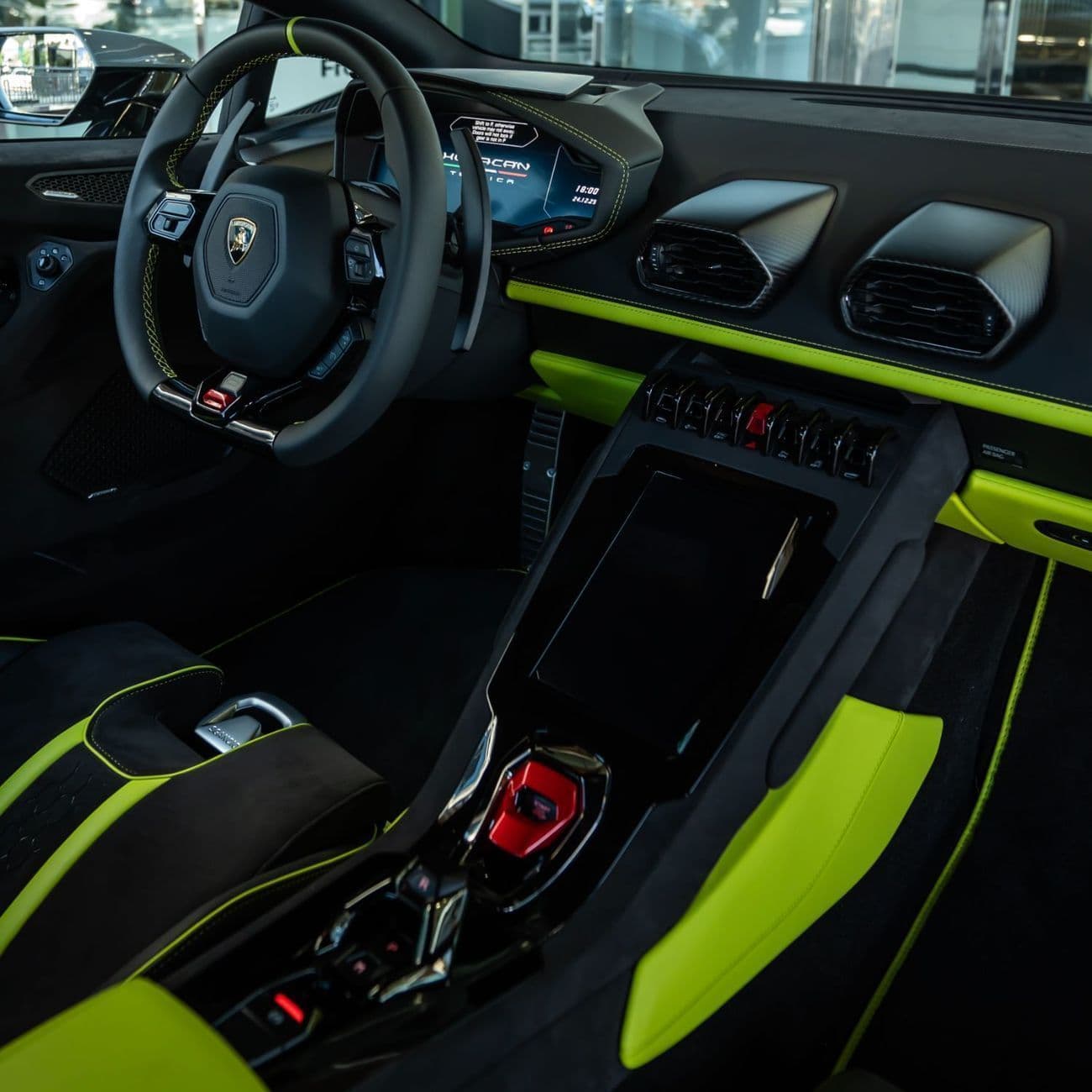 2024 Lamborghini Huracan TECNICA thumbnail 7