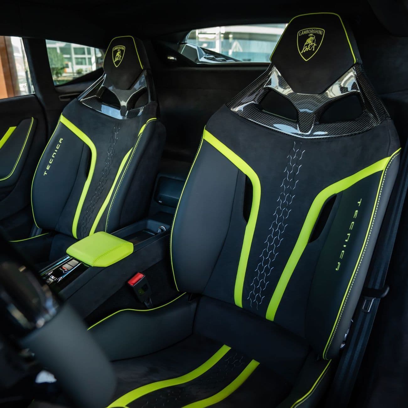 2024 Lamborghini Huracan TECNICA thumbnail 8