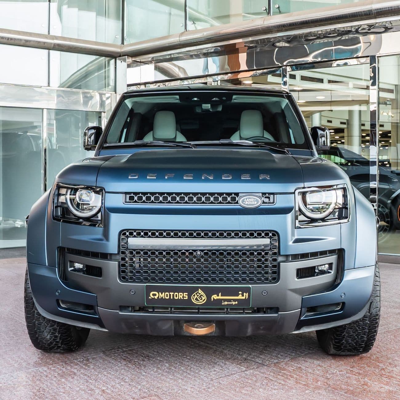 2026 Land Rover Defender 110 OCTA EDITION ONE P635 thumbnail 5