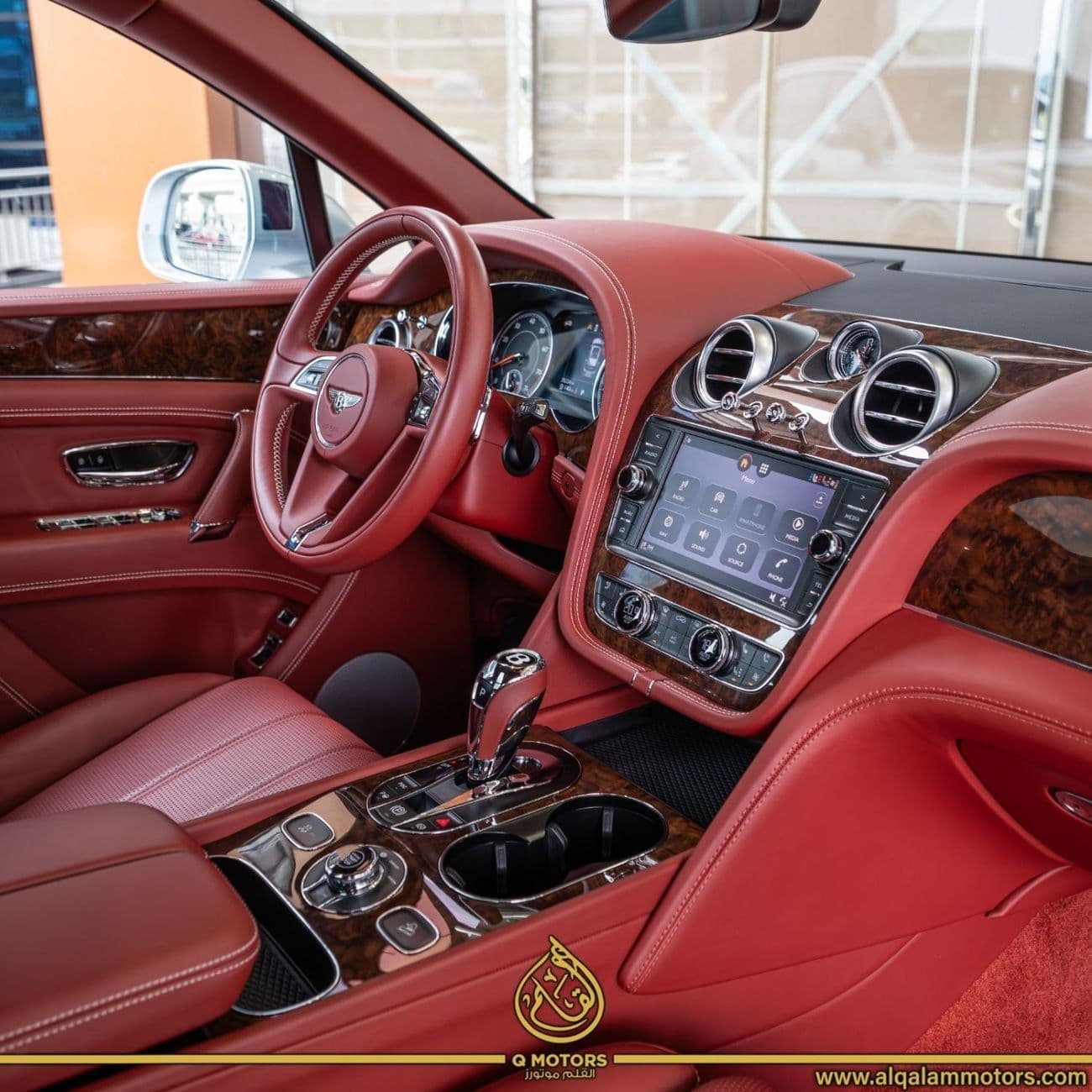 2018 Bentley Bentayga SIGNATURE thumbnail 6