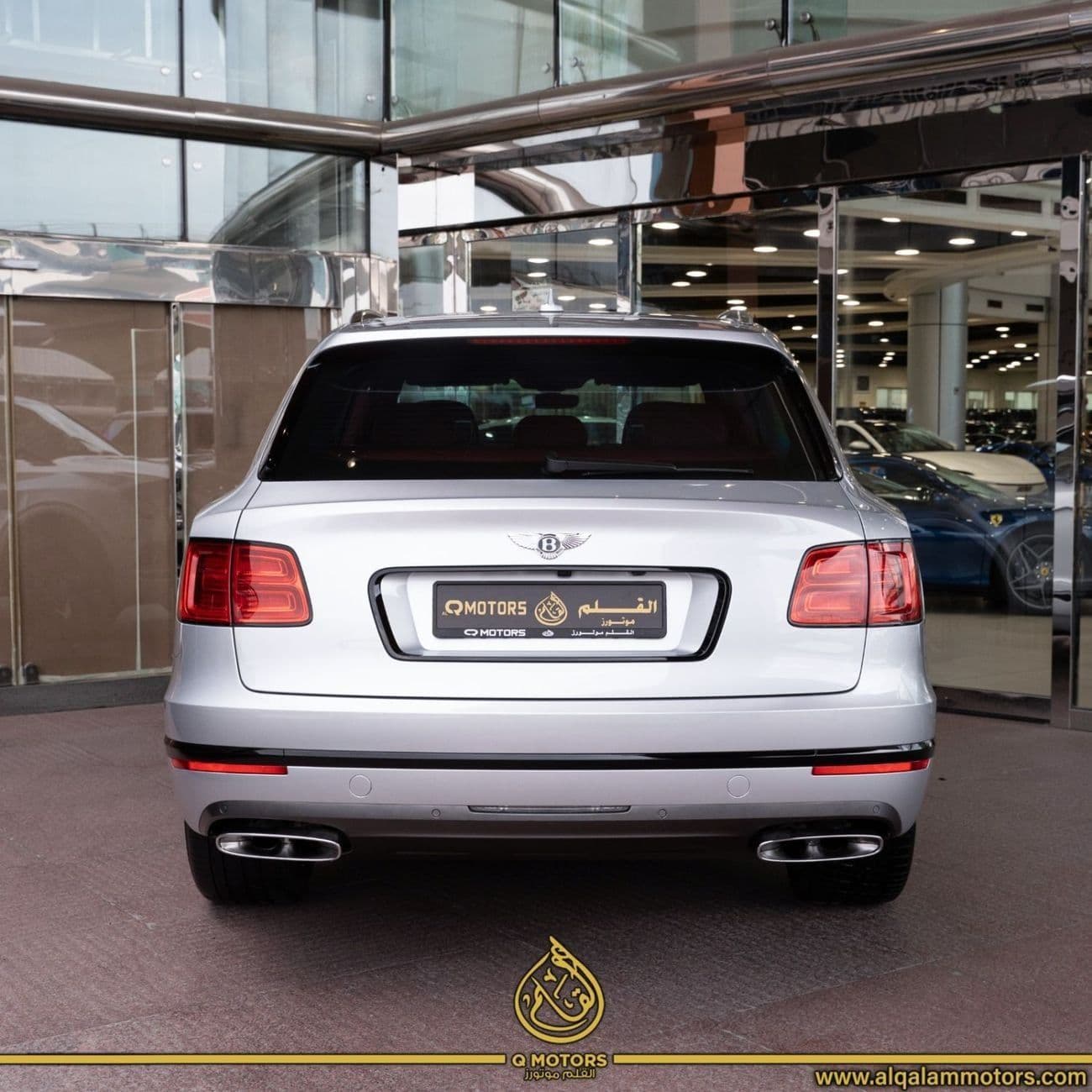 2018 Bentley Bentayga SIGNATURE thumbnail 3