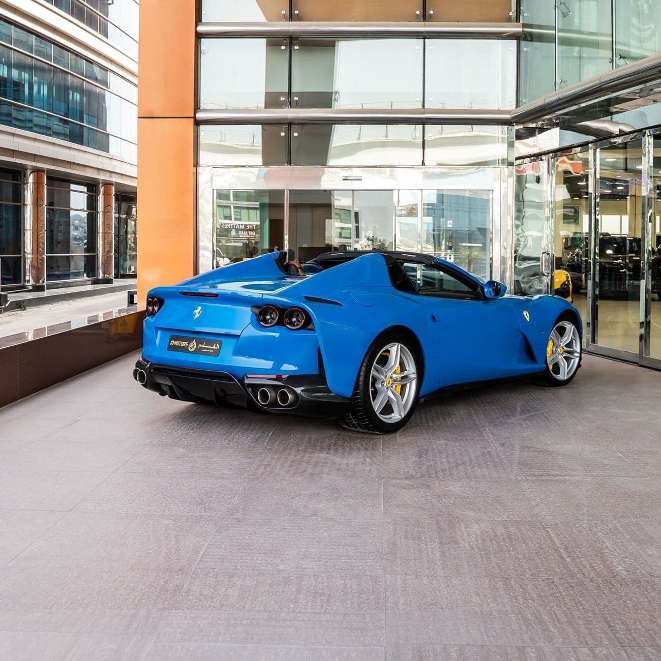 2022 Ferrari 812 GTS thumbnail 3