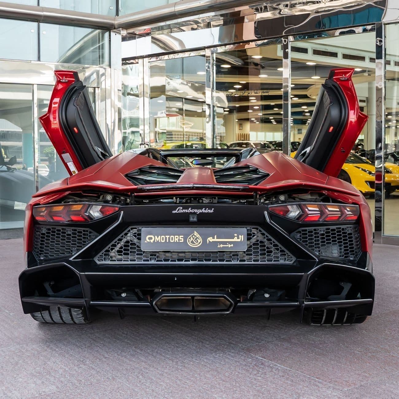 2015 Lamborghini Aventador ROADSTER thumbnail 4