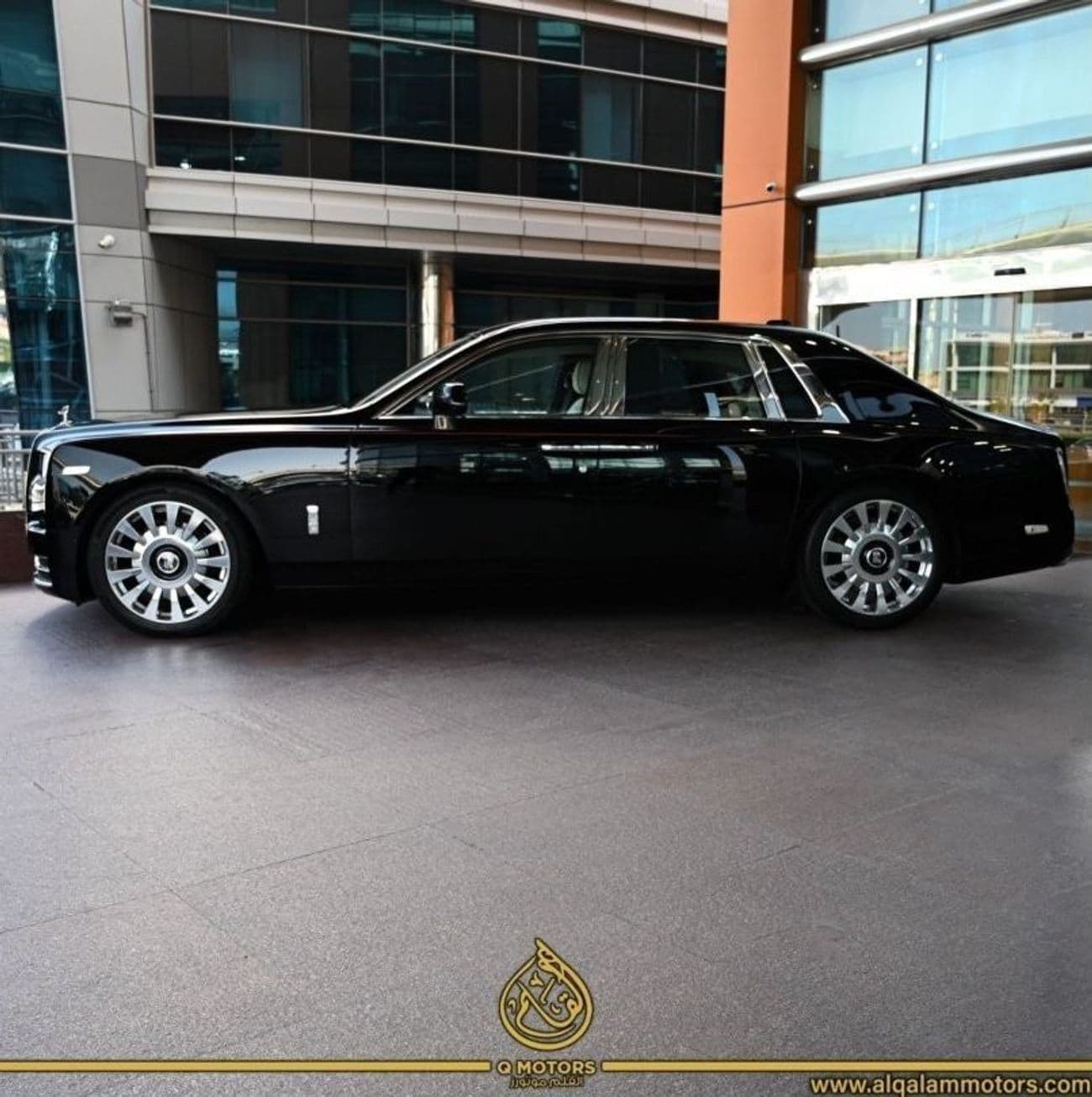 2019 Rolls Royce Phantom EWB thumbnail 3