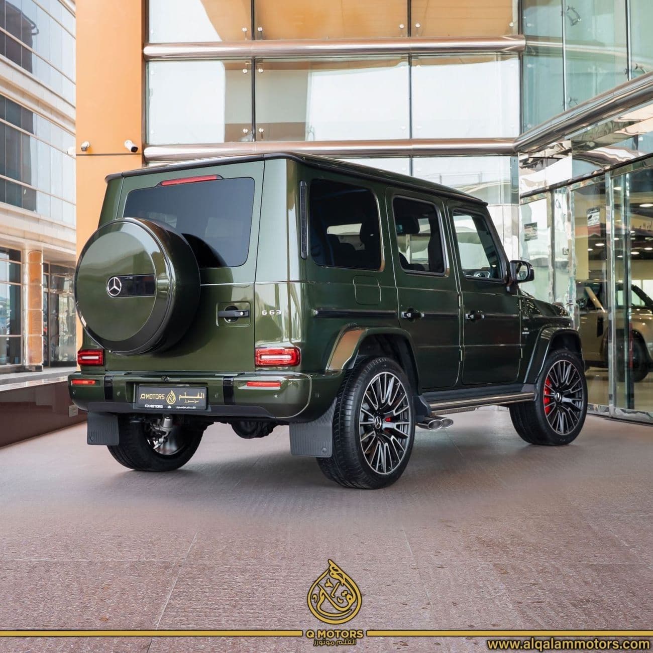 2025 Mercedes Benz G63 AMG STANDARD thumbnail 2