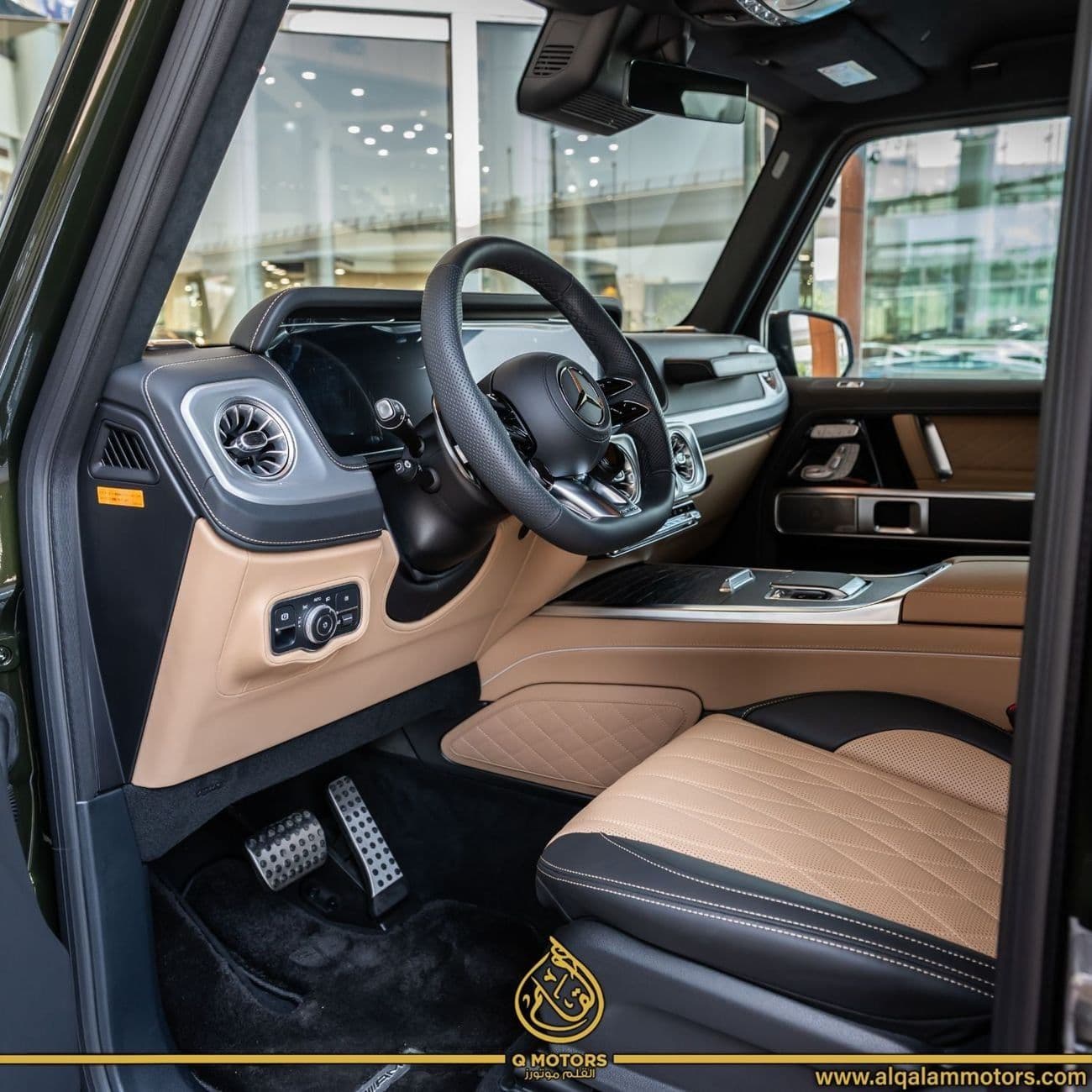 2025 Mercedes Benz G63 AMG STANDARD thumbnail 6