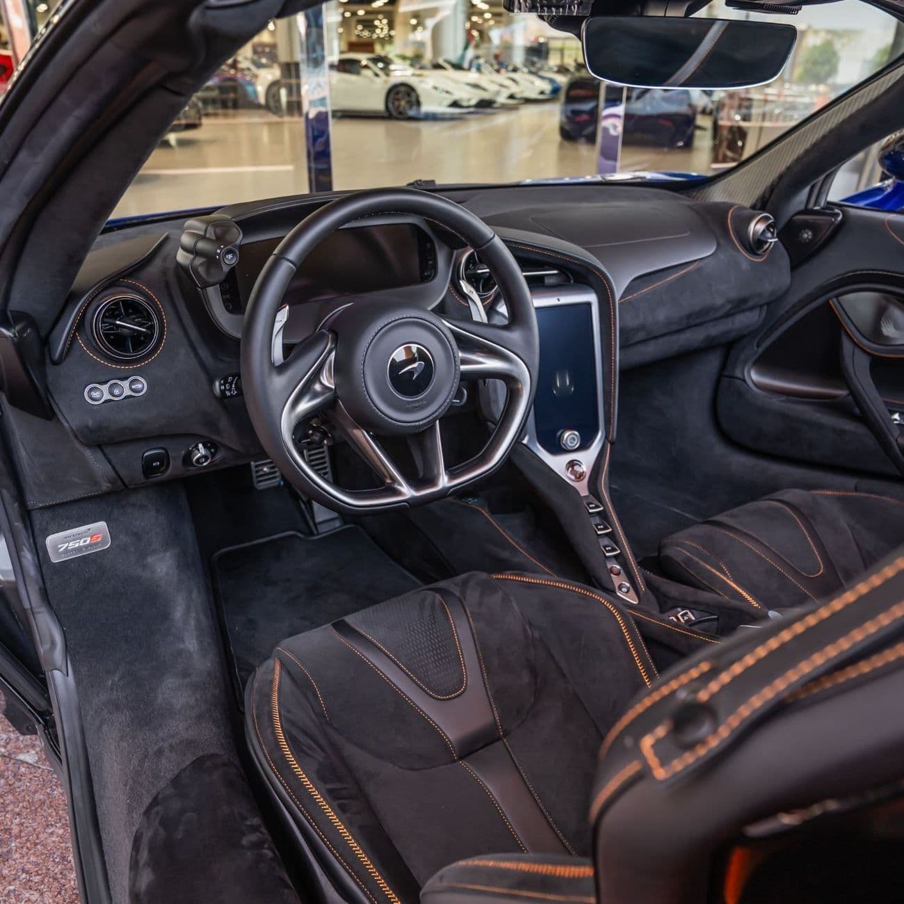 2024 McLaren 750S SPIDER thumbnail 3