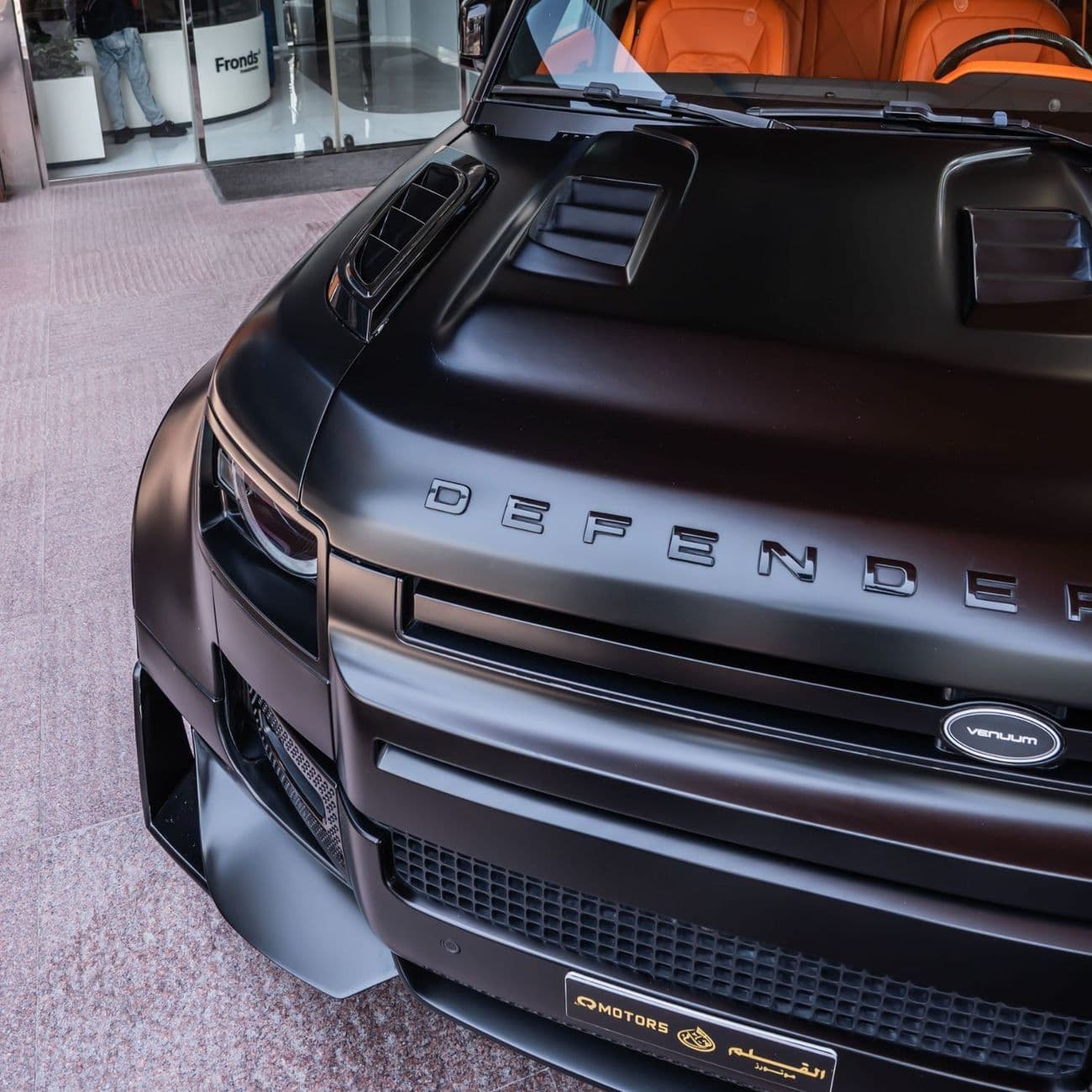 2023 Land Rover Defender 110 X P400 thumbnail 5