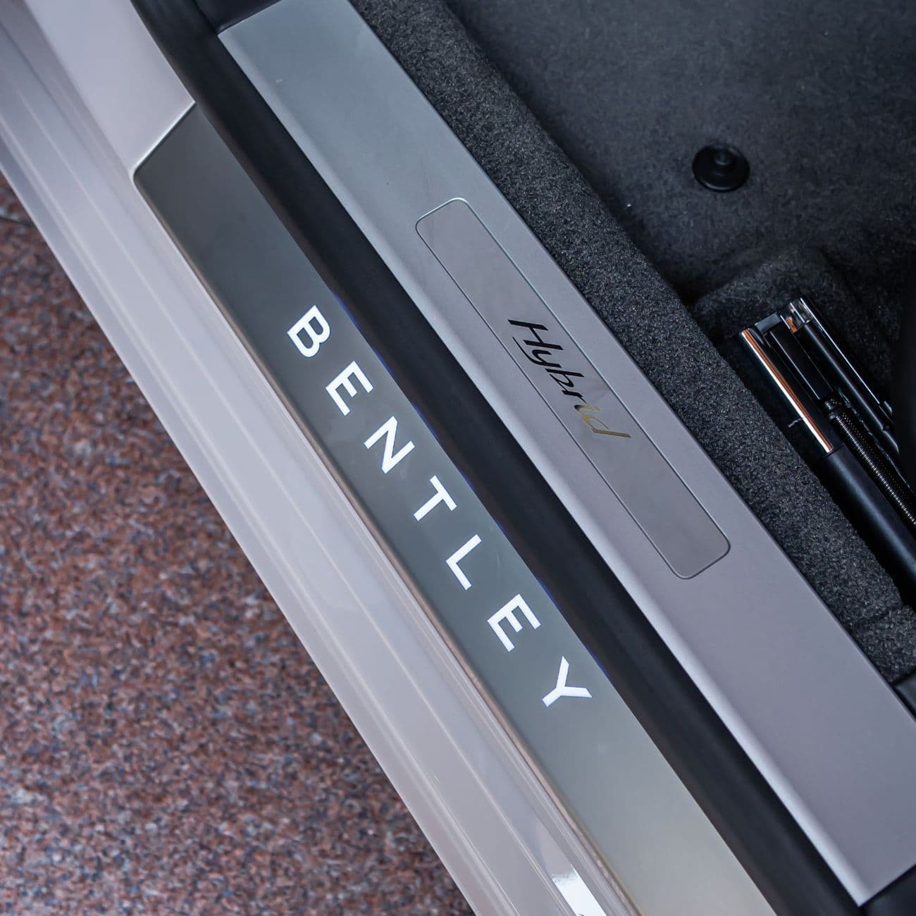2023 Bentley Flying Spur STANDARD HYBRID thumbnail 6